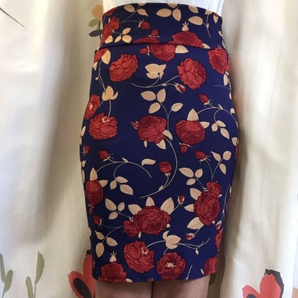 Rose pencil skirt